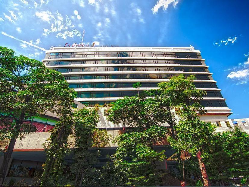 Rachaphruk Grand Hotel Накхонратчасіма Екстер'єр фото